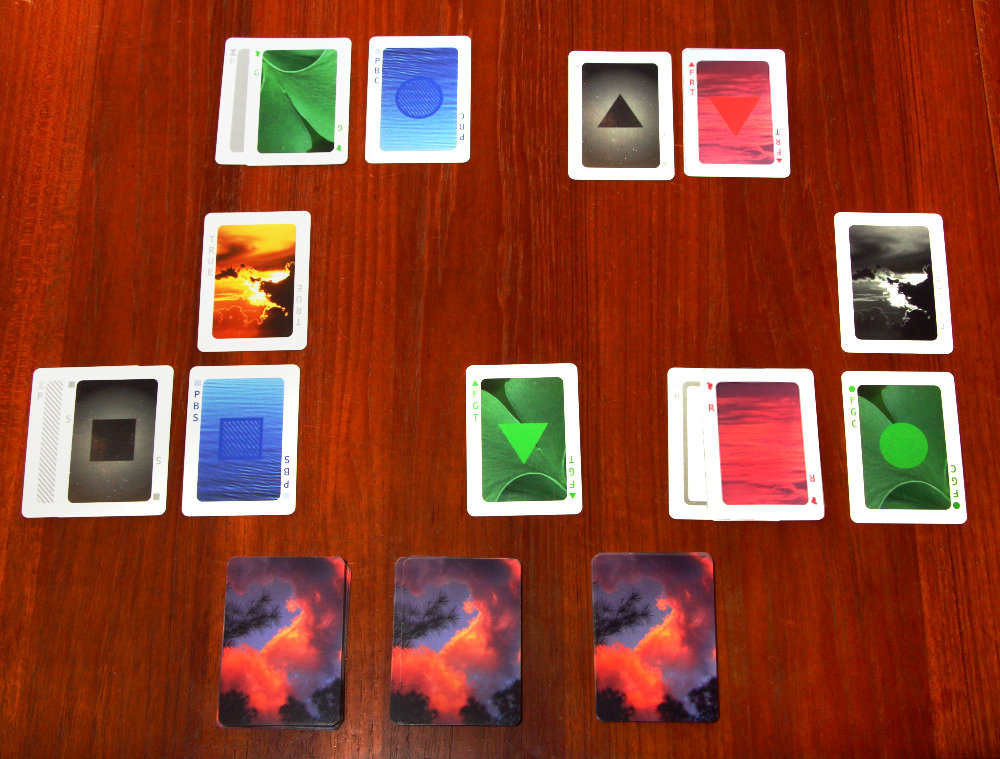 demo layout of solitaire-style game for Gnomon deck